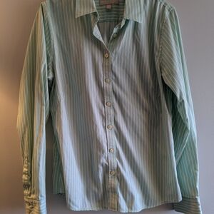 Women's Fitted Banana Republic Button Down